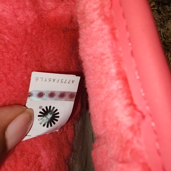 Uggs Rainboots - Picture 5 of 9